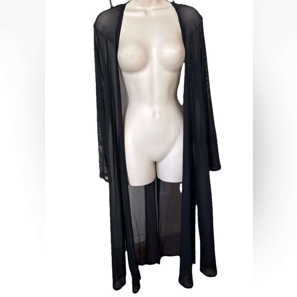 Forever 21 Elegant Black Sheer Robe Size Medium